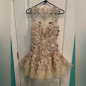 Party dress- flower appliqué
